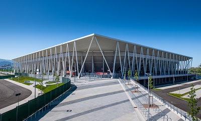 Stahldachkonstruktion des Fußballstadions vom SC Freiburg auf einer Grundfläche von 24.000 qm